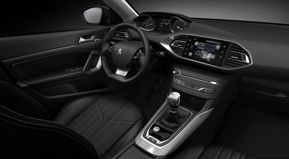 новый хетчбек Peugeot 308 новый хетчбек Peugeot 308